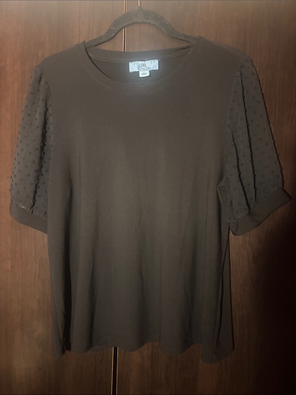 Black  Puff-Sleeve Knit Top - size L
